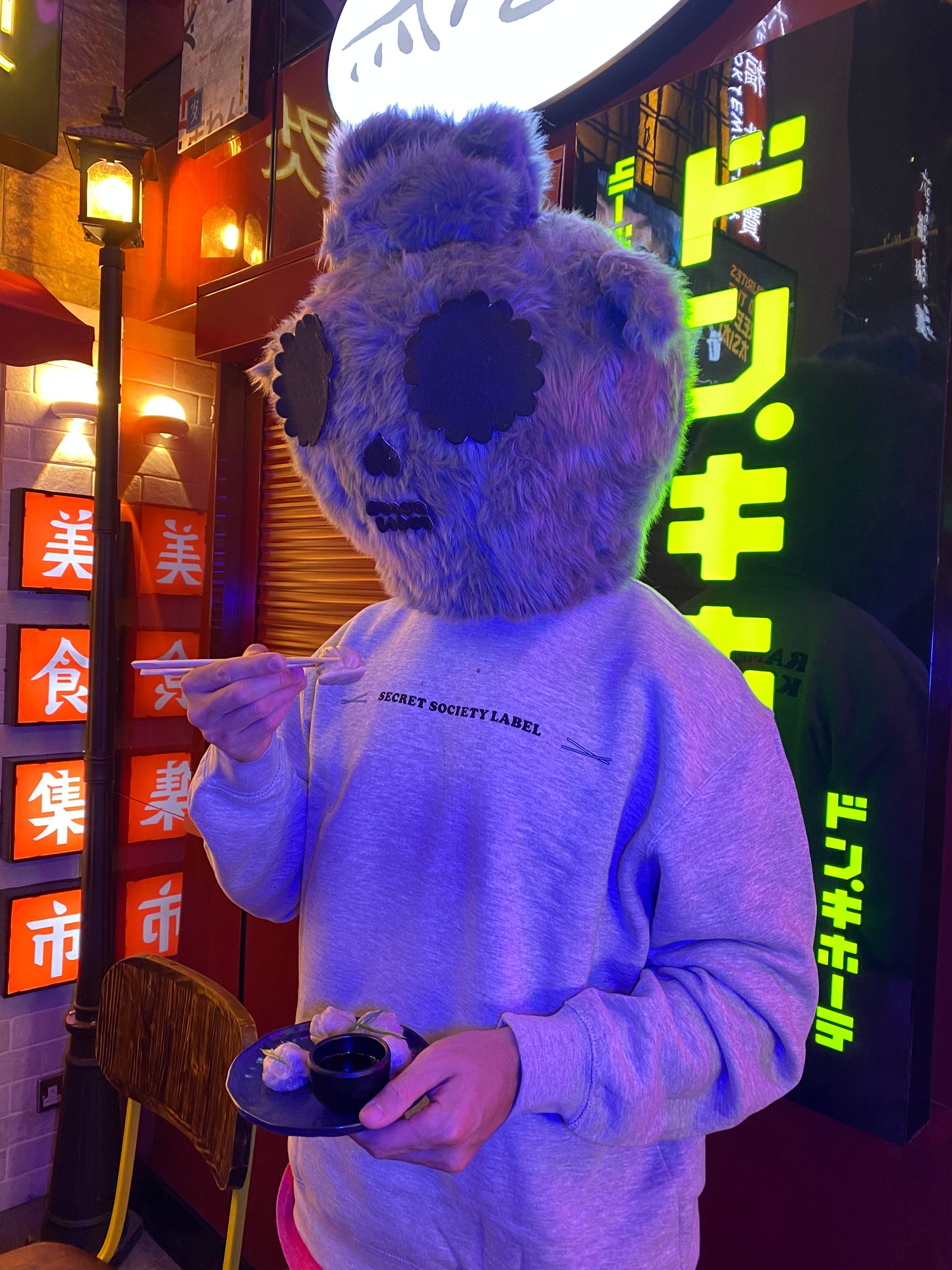 Eliot Secret Ramen Crewneck - NOMS LIFE